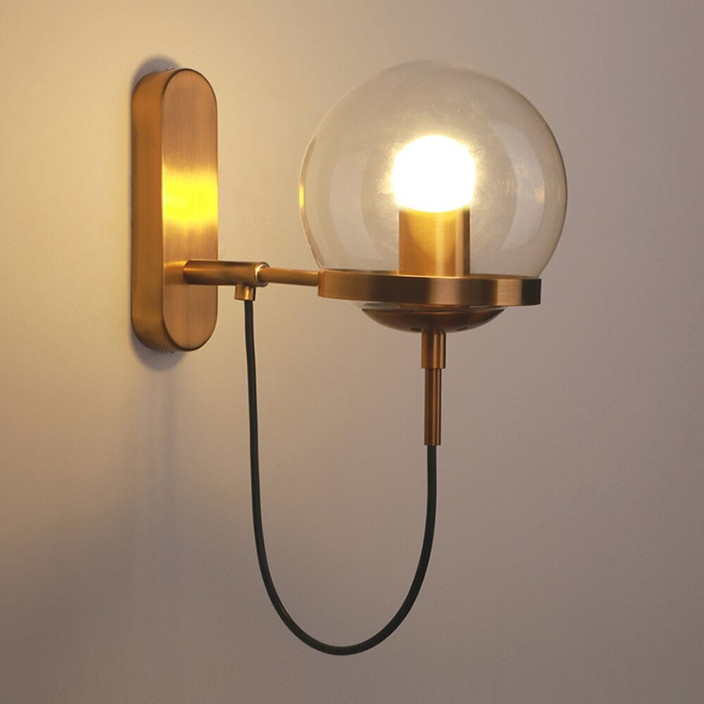Chic Design Vegglampe med Glasskuppel | Skanto