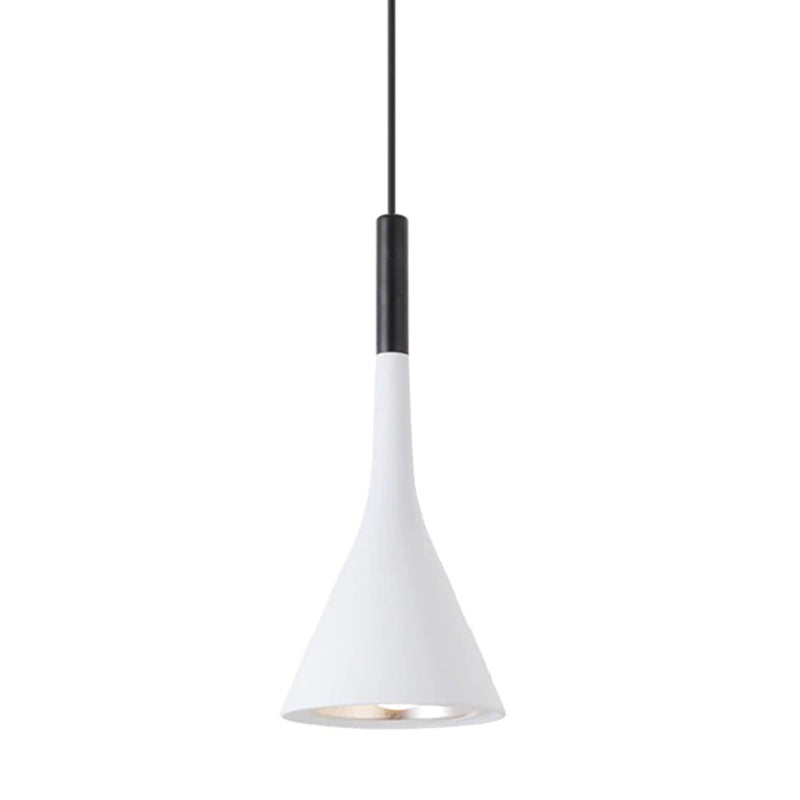 Moderne Henge Nattbordlampe - Minimalistisk LED Design | Skanto