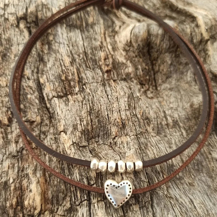 Skanto | Lagdelt Lær Hjerte Choker Smykke