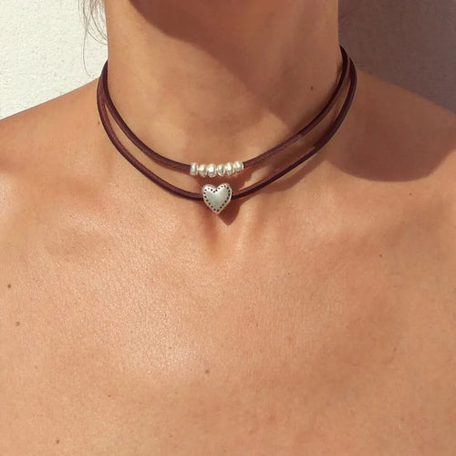 Skanto | Lagdelt Lær Hjerte Choker Smykke