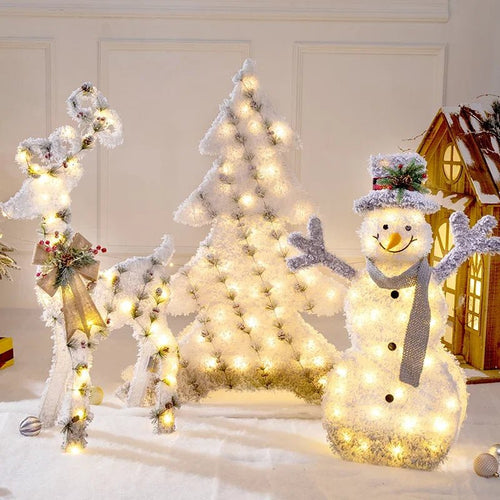 Skanto | LED Julepynt – Snømann, Rådyr & Gaveeske Ornamenter med Lys