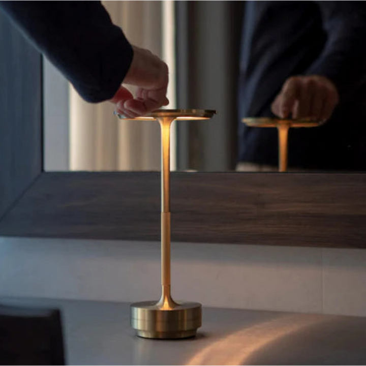 ClarityGlow Luxury Edition | Trådlamp LED Bordlampe | Skanto