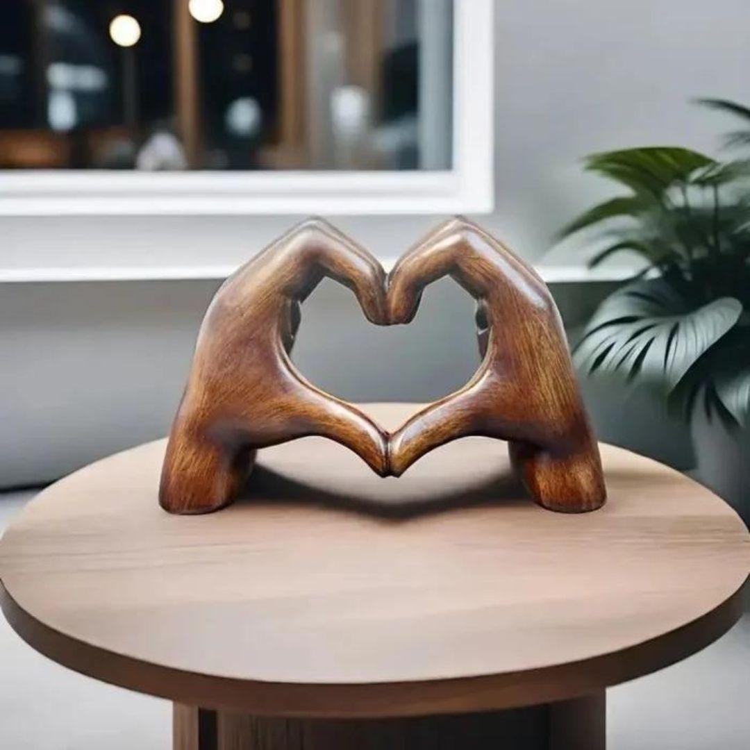 Skanto | LoveSculpt – Håndlaget Tre Hjemmedekorasjon med Rustikk Sjarm