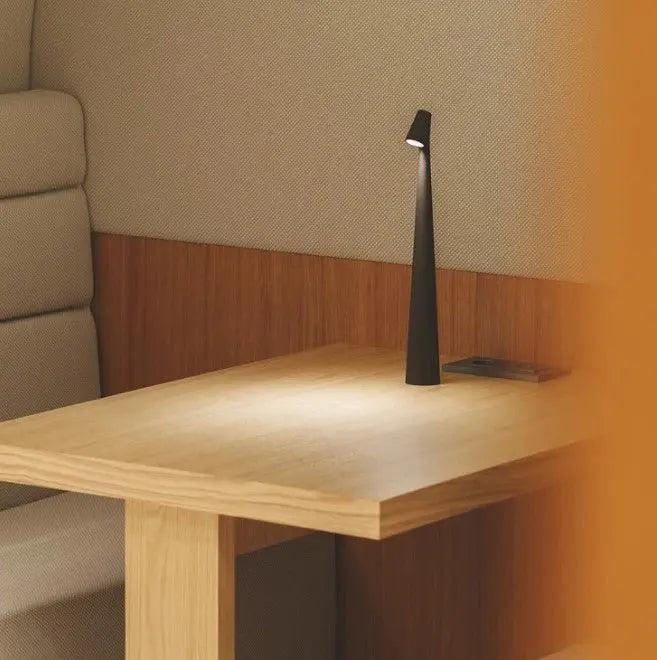 Skanto | Dorsø - L'ummiere D'apol bordlampe
