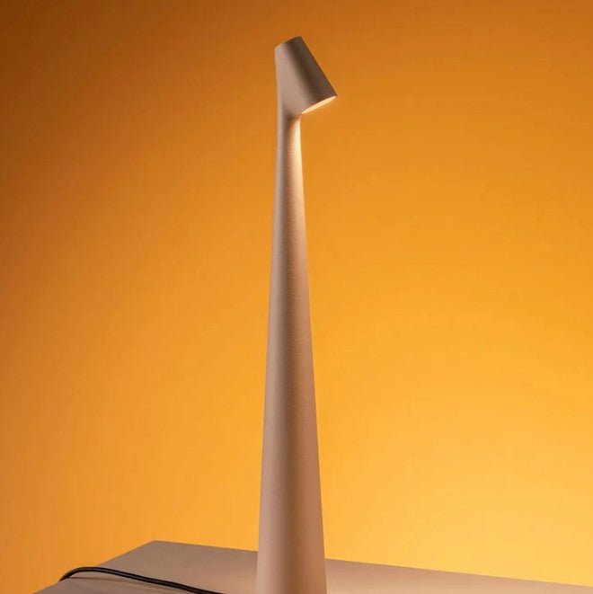 Skanto | Bærbar Bordlampe