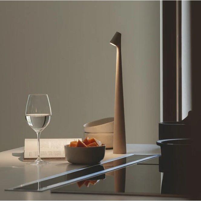 Skanto | Nordisk Minimalistisk LED Trådlampe