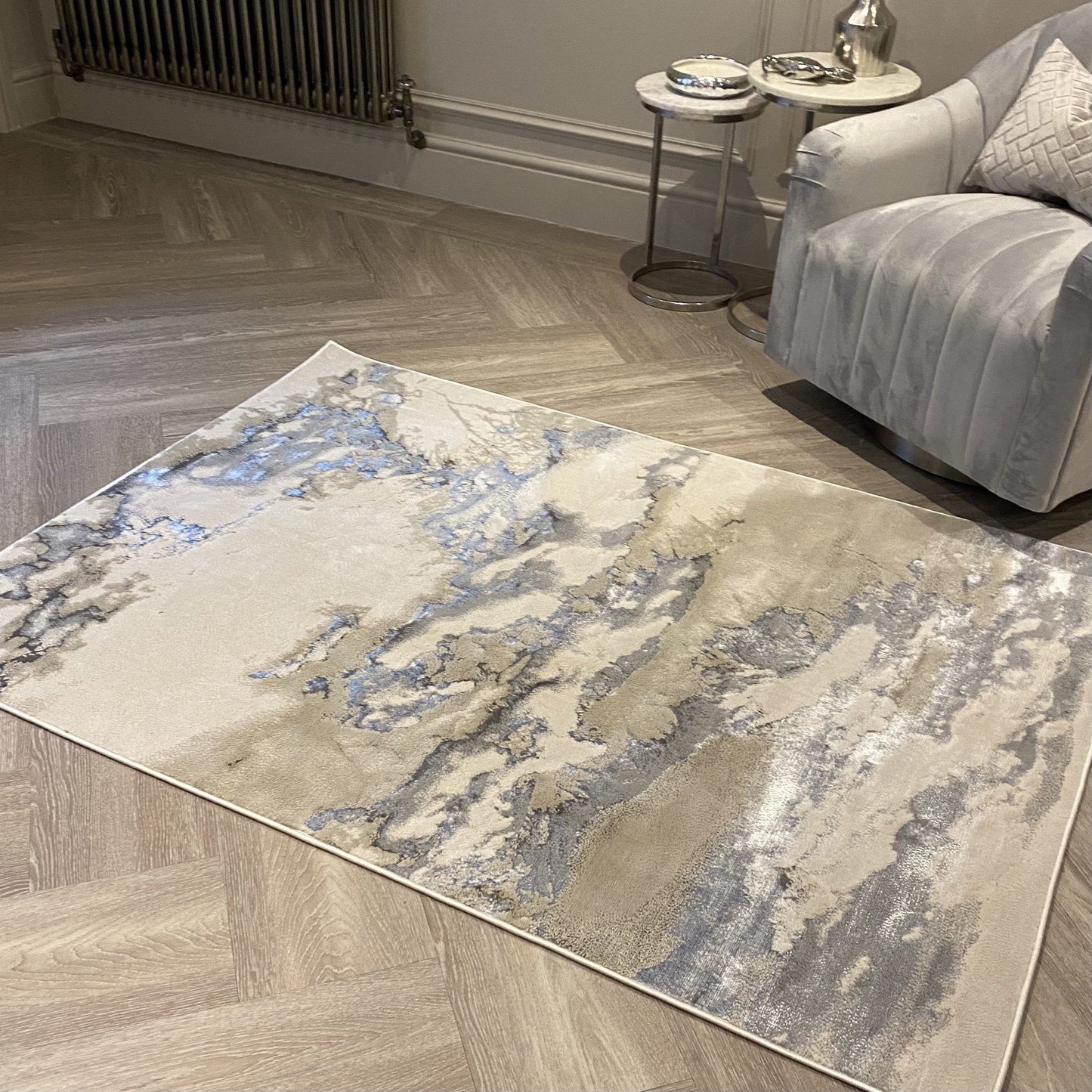Norvo | Elegance of marble rug Maia i nyanser av grått og sølv!