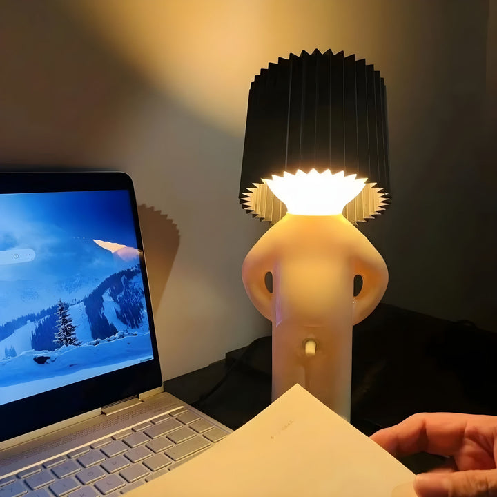 Skanto | Sassy Boy Creative Table Lamp – Unik belysning for soverom og stue