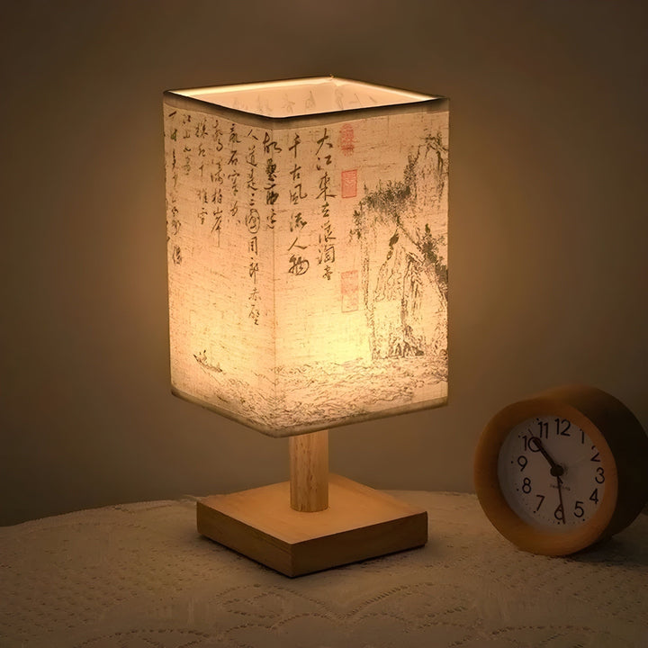 SerenityGlow-lampe – Moderne LED-lampe i kinesisk stil med stofftrekk