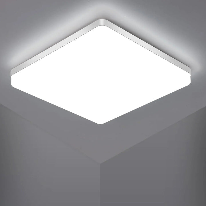 Firkantet LED Taklampe – Jevn, Behagelig Lys | Egnet for Stue & Bad | Skanto