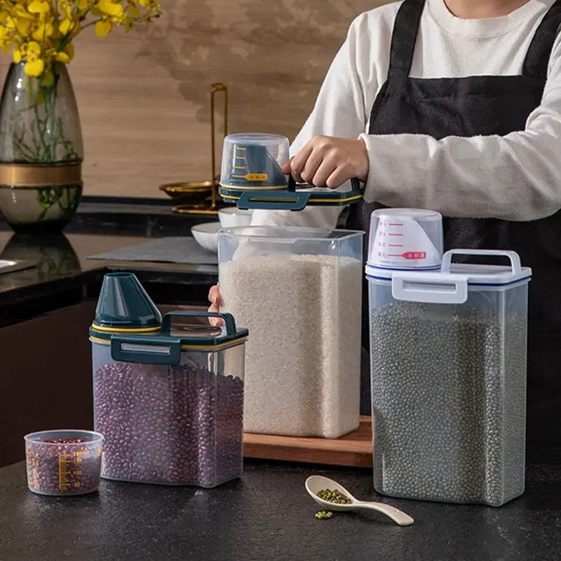 Pet Food Storage Container with Airtight Seal Skanto