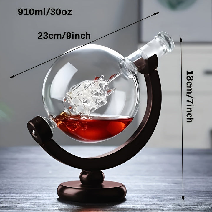 Whisky Karaffel Sett i Globusform – Skantoyfri Karaffel med Tre Stativ | Inkluderer 2 Whisky Glasser | Skanto