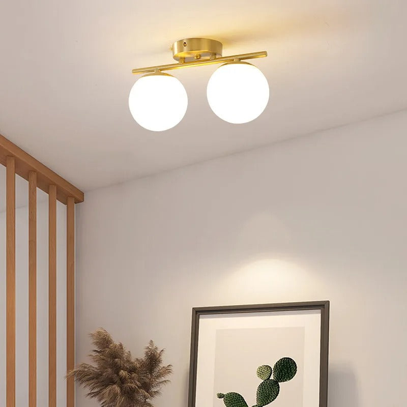Skanto | Taklampe i nordisk stil laget av glass – Elegant hvit kule for ethvert rom
