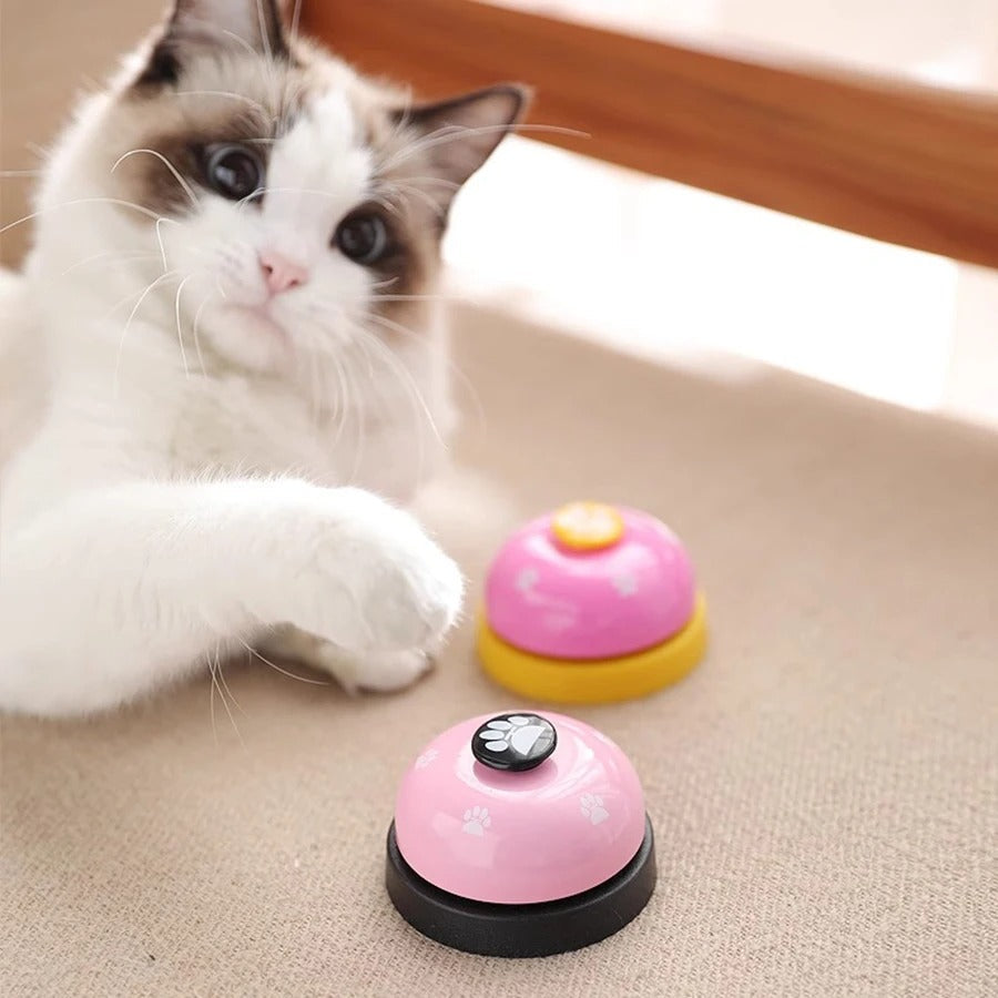 PetTrainer – Den ultimate treneren &amp; fotavtrykkringen for katter og hunder! Skanto