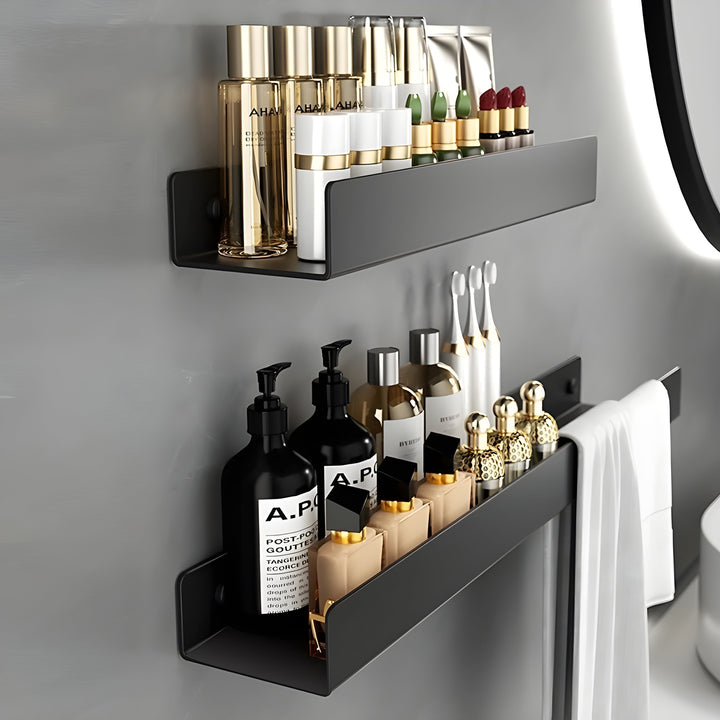 Svart Badekarmhylle – Moderne Design med Håndkleholder | Praktisk Oppbevaring for Badet | Skanto