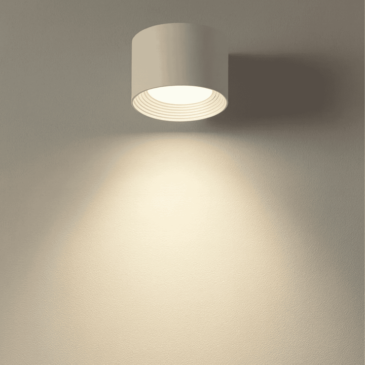 Skanto | Trådløs nordisk vegglampe med fjernkontroll