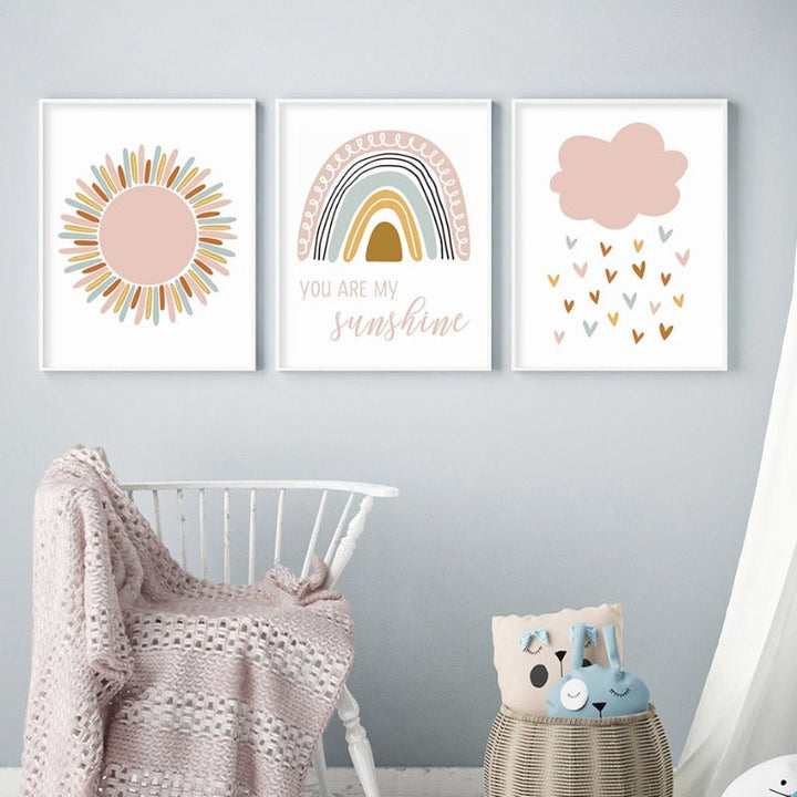 Boho Pink Rainbow Clouds Sunshine Nursery - Lerret Veggkunst Trykk | Skanto