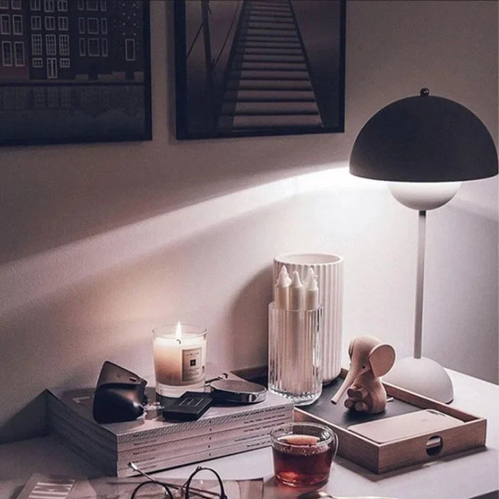 Skanto | Moderne Bordlampe - dette er USB ADVARSEL