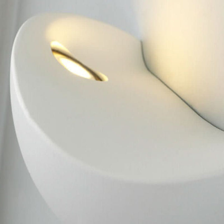 Skanto | Minimalist Halvrund LED Vegglampe – Moderne Innendørs/Utendørs Lampe