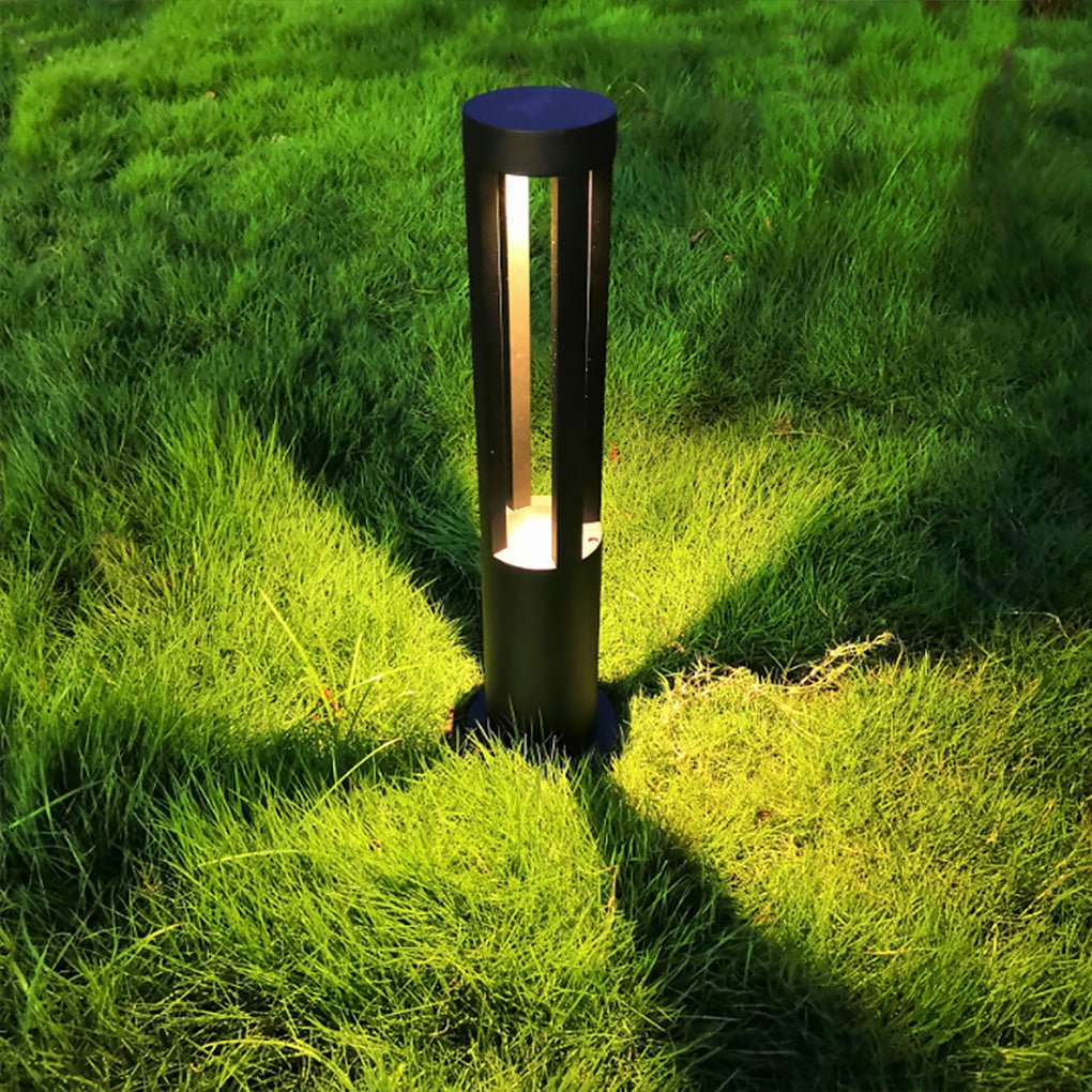 Halo Cutout Bollard Light | Skanto