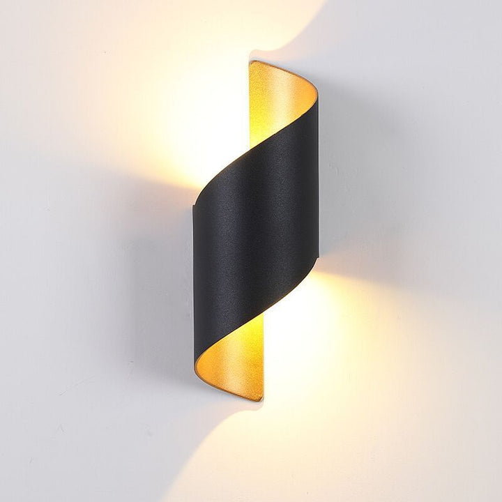 Skanto | Moderne Spiral LED Vegglampe – TwistLight