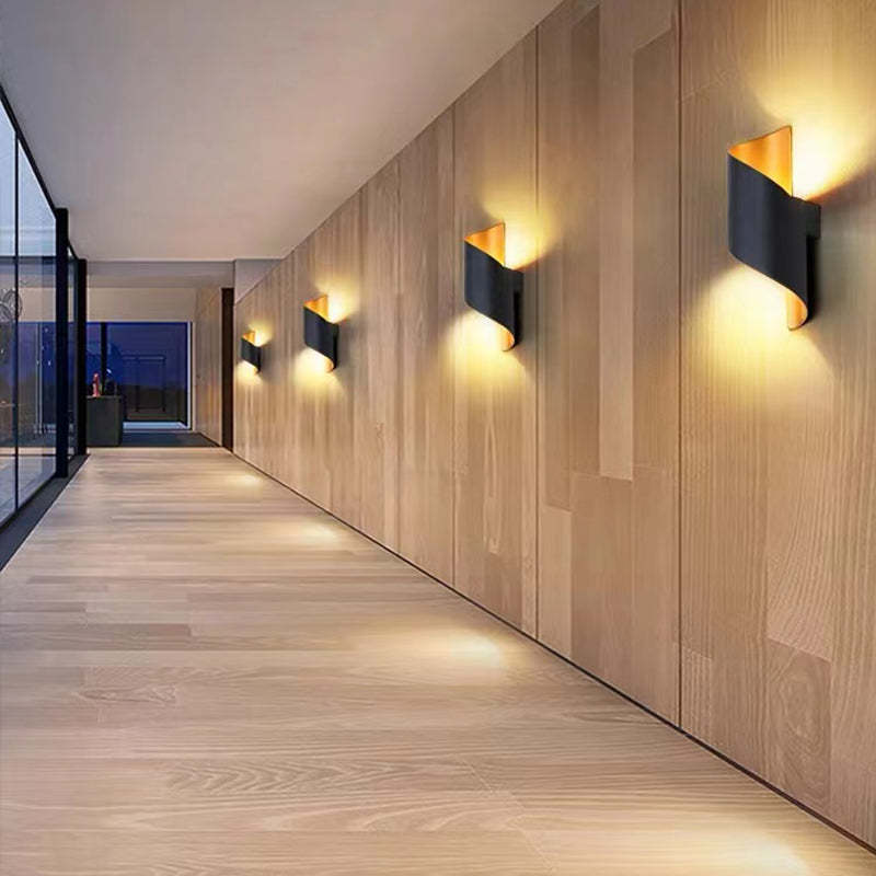 Skanto | Moderne Spiral LED Vegglampe – TwistLight