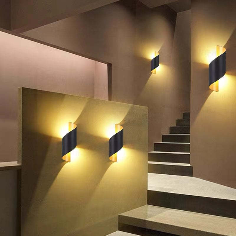 Skanto | Moderne Spiral LED Vegglampe – TwistLight