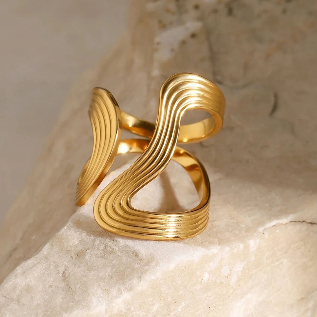 Skanto | Modern Spiral Teksturert Ring