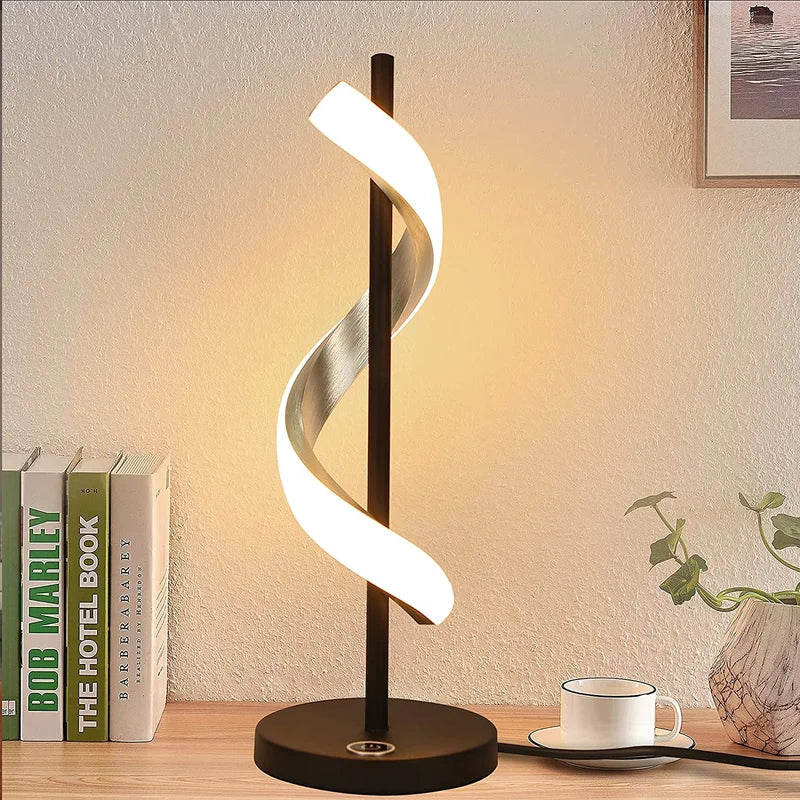 Skanto | Moderne Bordlampe - NeroLite