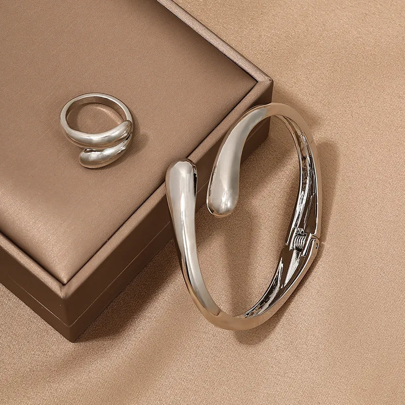 Skanto | Modern Wrap Choker Necklace, Bracelet, Ring Set