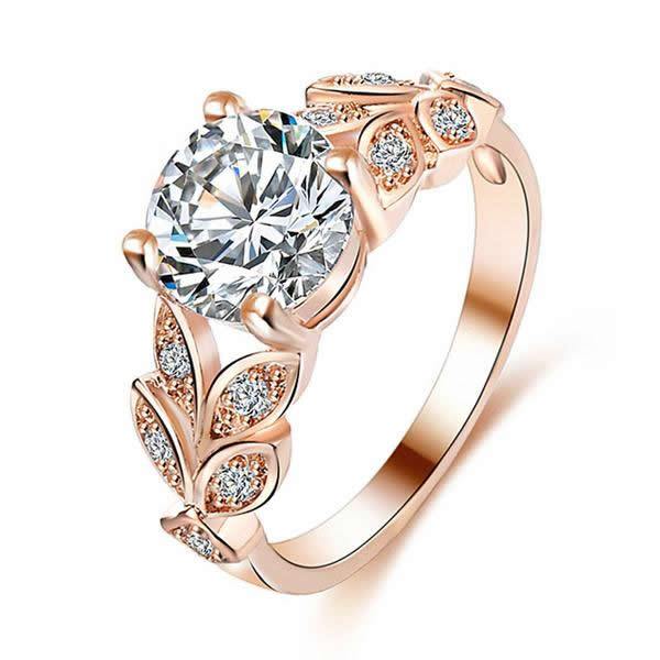 Crystal Center Flower Ring | Skanto