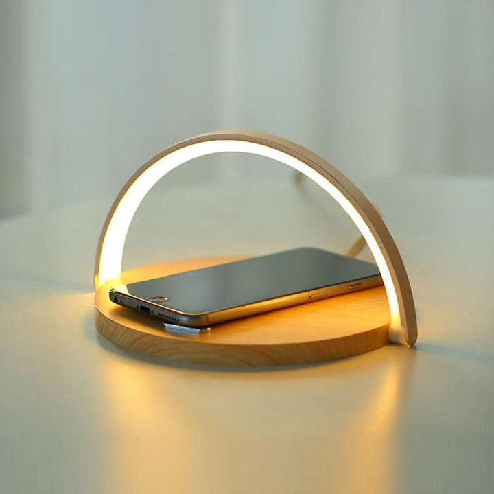 Skanto | ELOREN – Trådløs ladestasjon med lampe