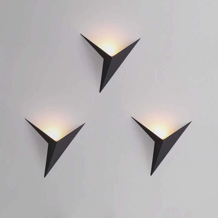 Skanto | Moderne LED Triangulær Vegglampe for Stilige Interiører