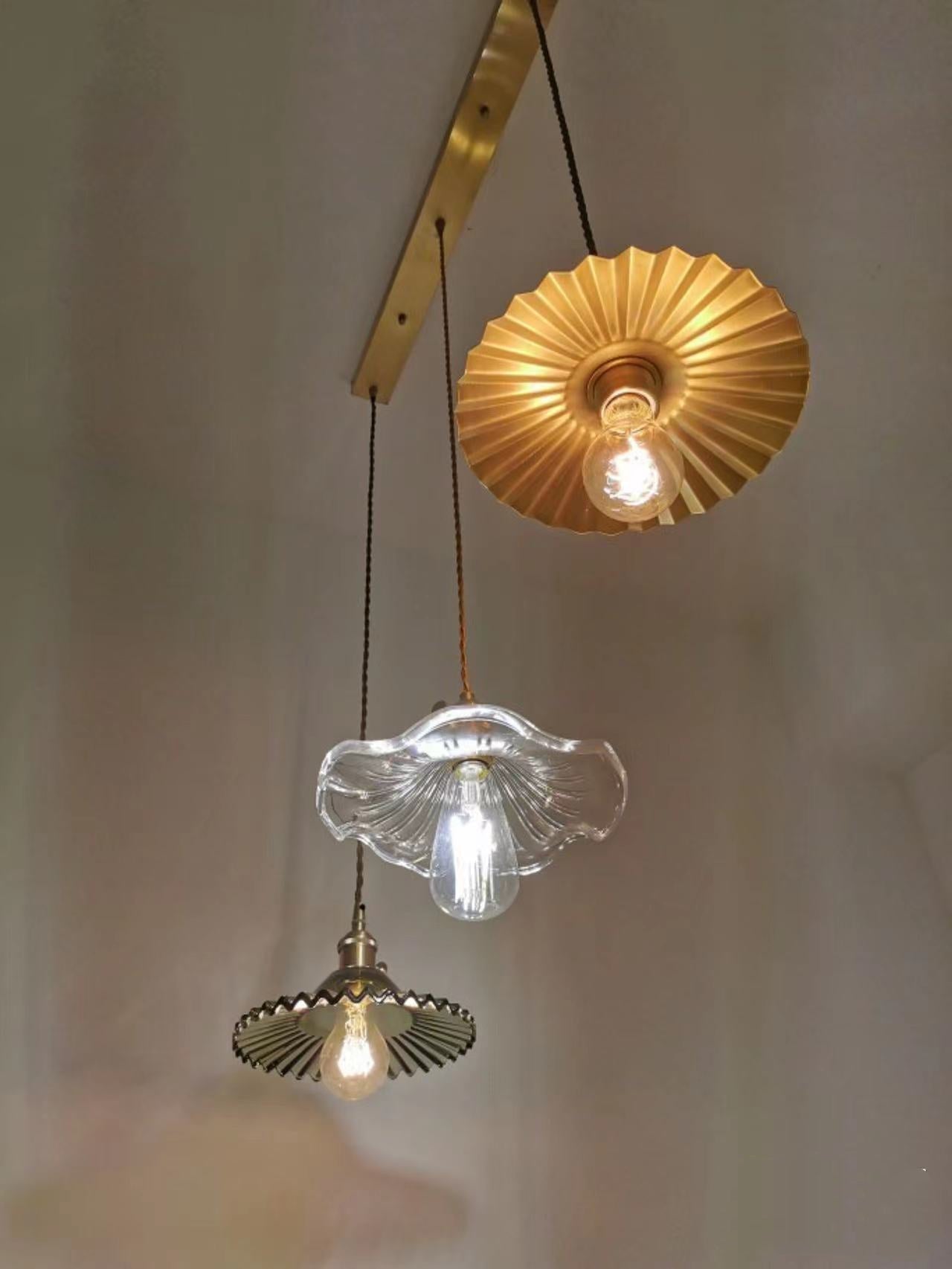 Norvo | NORDISK DESIGN LED HENGENDE LAMPE | FARGET GLASS & KOPPER BELYSNING FOR SOVEROM, STUE & BAR