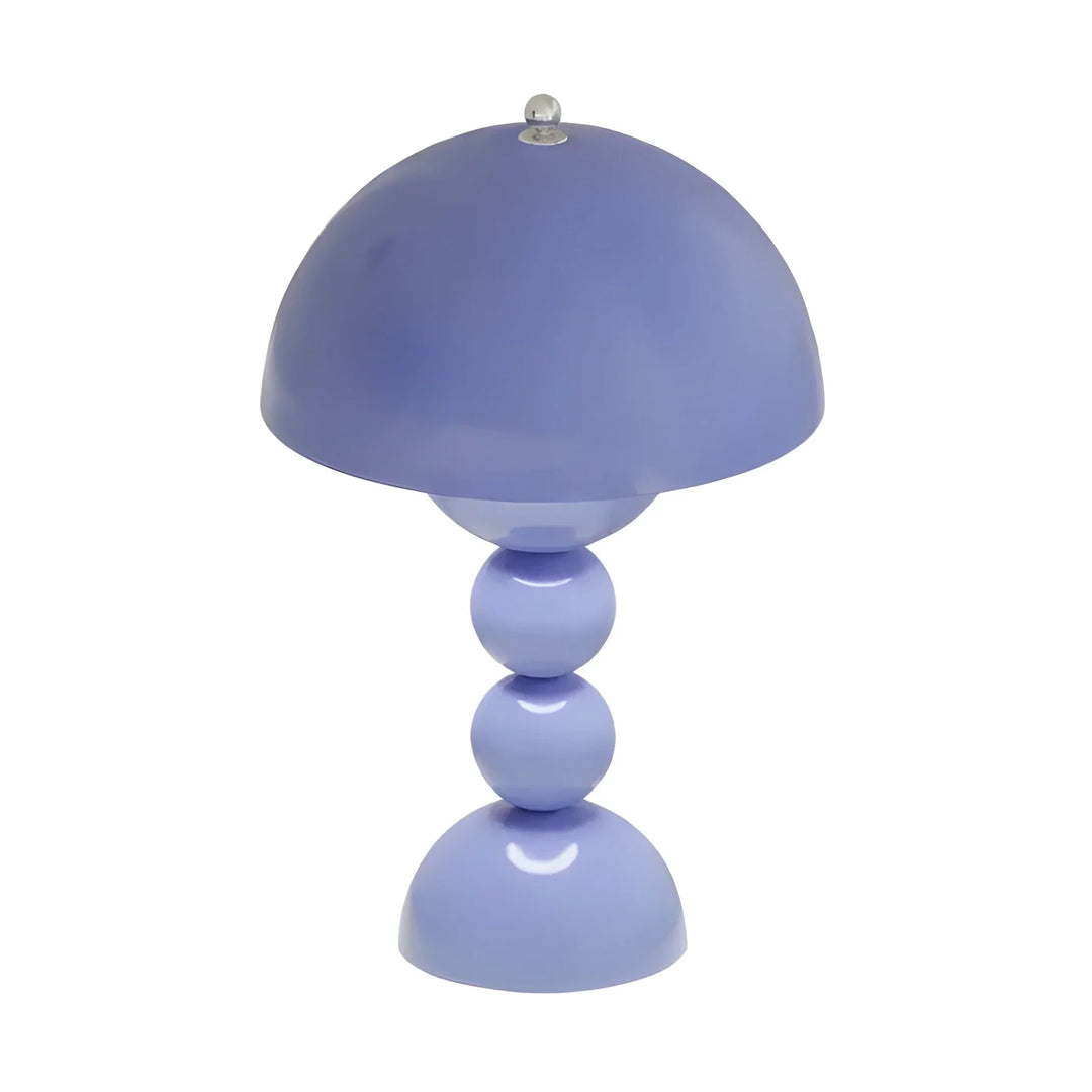 Skanto | Moderne Bordlampe i Skandinavisk Design med Gull Detaljer