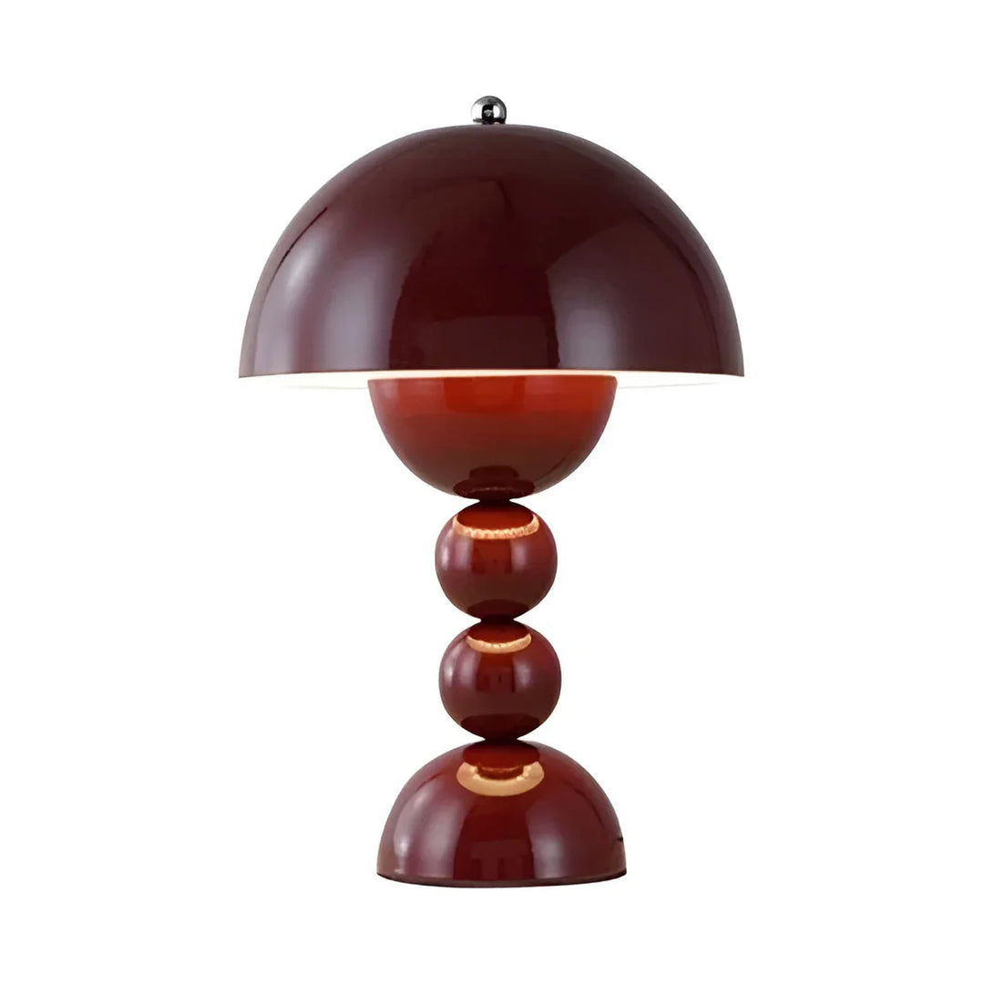 Skanto | Moderne Bordlampe i Skandinavisk Design med Gull Detaljer