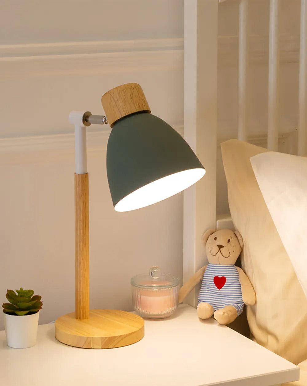Skanto | Nordisk Bordlampe | Tre, Jern