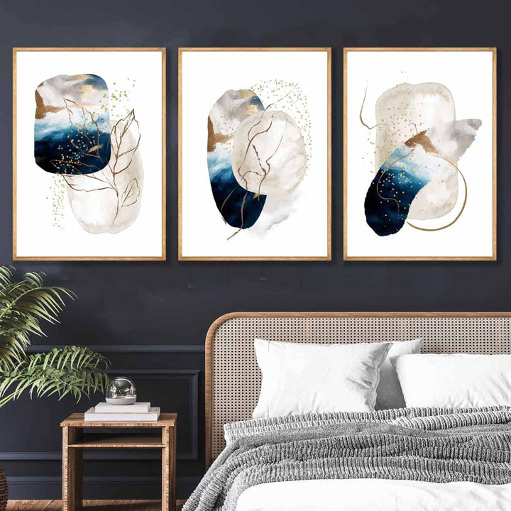 Abstrakt, teksturert veggkunstsett i marineblått, elfenben og gull (3 deler)