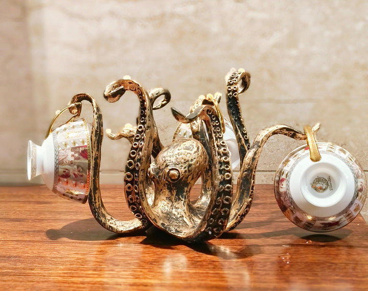 Kraken - Octopus Design Rustikk Cruch Holder Skanto