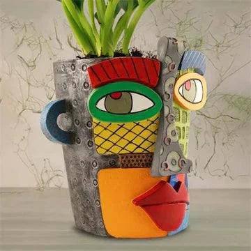 Handgefertigter Blumentopf im Stil des Picasso Brutalismus mit abstrakte Schönheitsgesicht