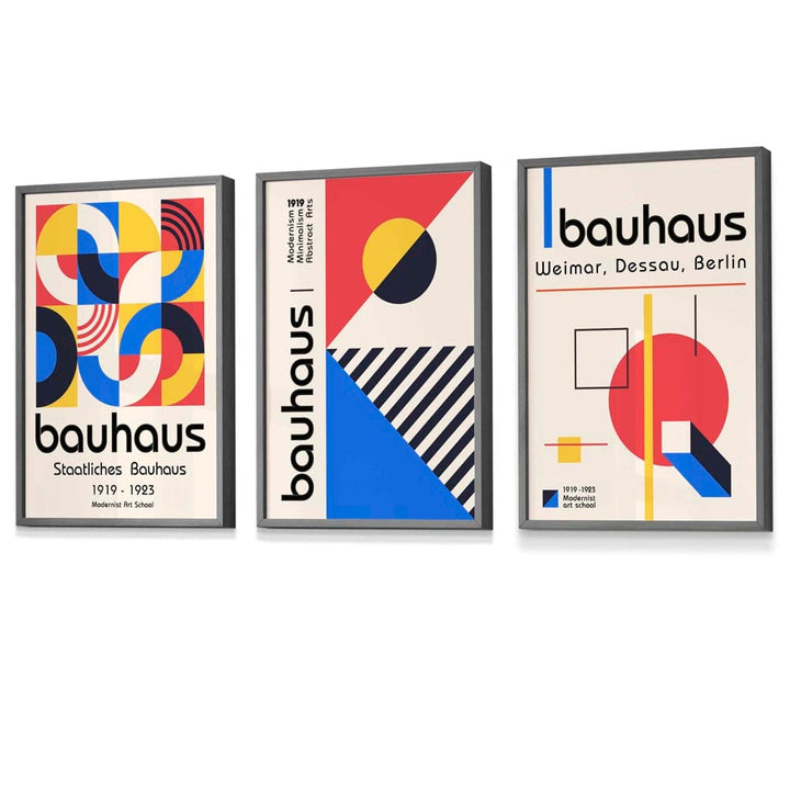 Bauhaus-mønster, rødt, blått og gult, geometrisk design, 3-delt sett med innrammede kunsttrykk
