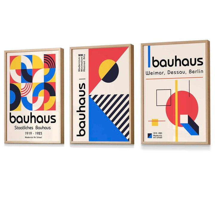Bauhaus-mønster, rødt, blått og gult, geometrisk design, 3-delt sett med innrammede kunsttrykk