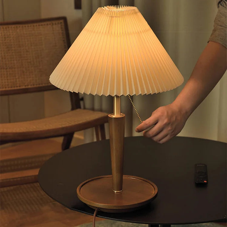 Skanto | Elegant Lampe fra Naturlig Tre