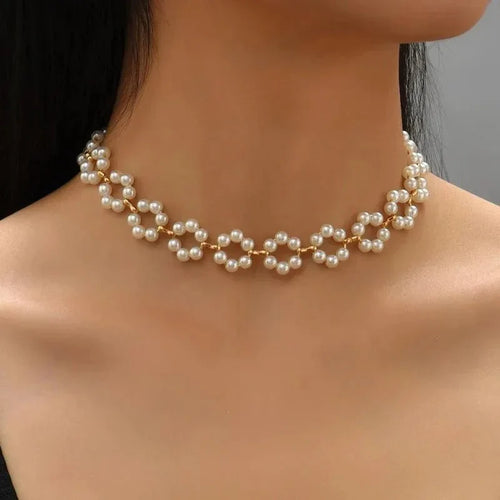 Skanto | Perle Floral Plantedaisy Choker Halskjede