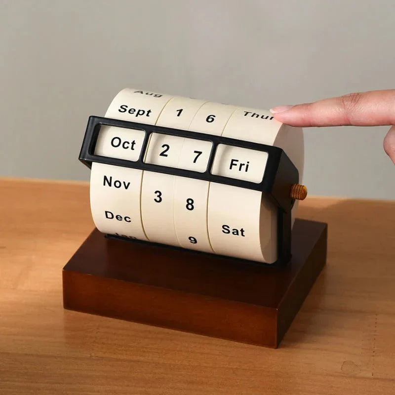 Skanto | Perpetual Bike Desk Calendar