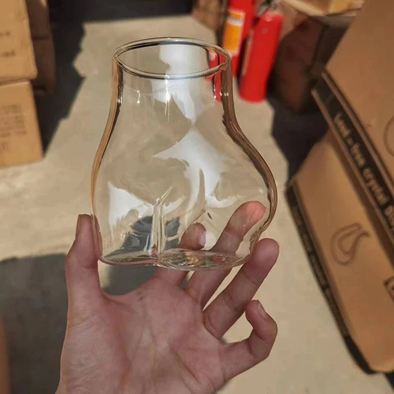Skanto | Elegant Glass Med Feminine Kurver