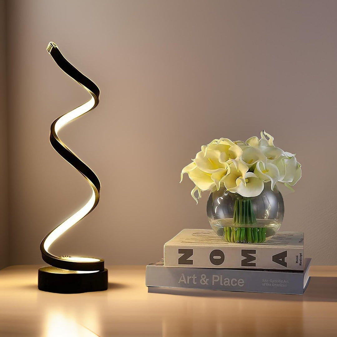 Skanto | Moderne LED bordlampe med berøringskontroll og varmt lys