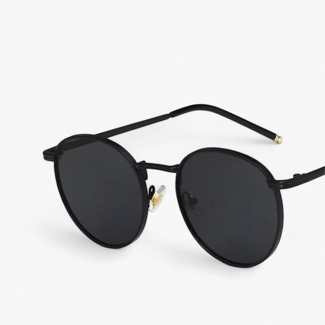 Unisex designer sunglasses with round lenses - Nova | Skanto