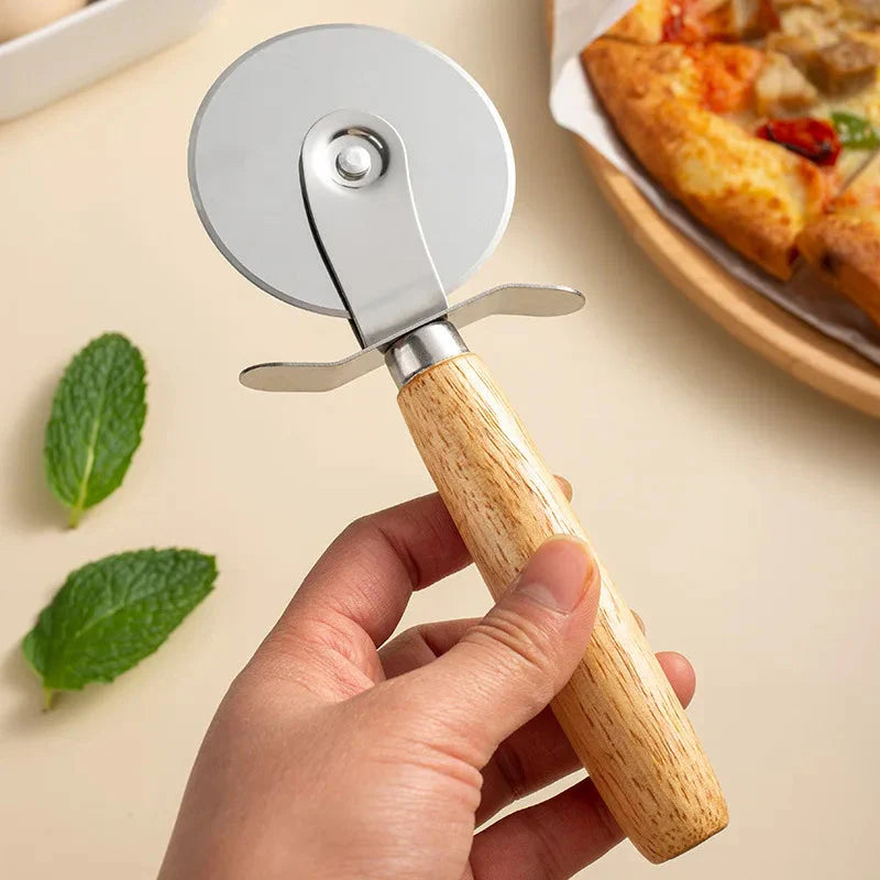 Pizza Cutter Trehåndtak Bakverk Skjærer Skjærehjul Skiver | Skanto