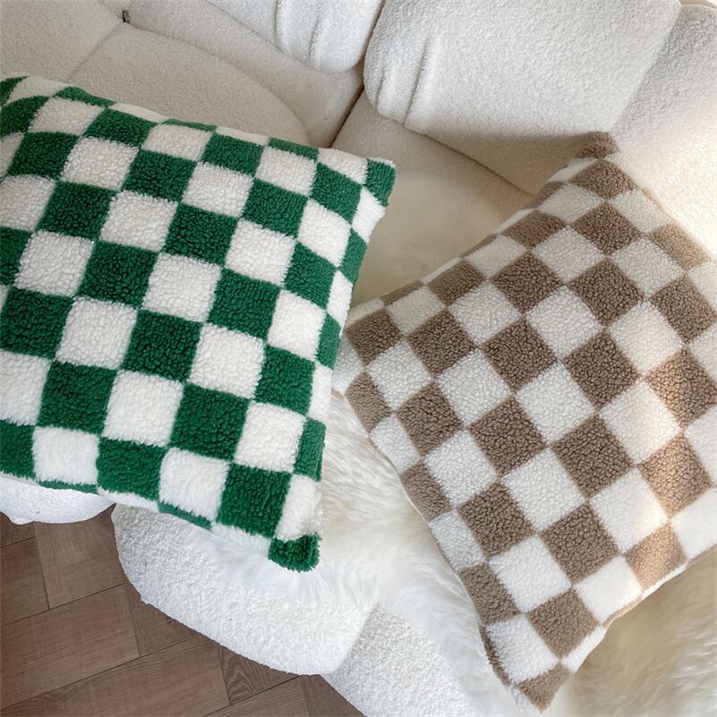 Skanto | Plush fleece rutete putevar